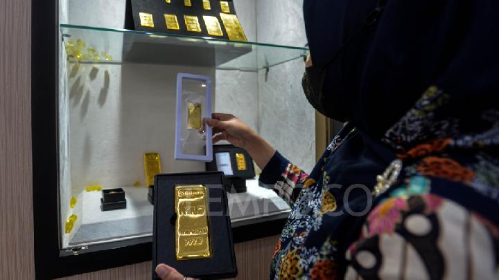 harga emas antam stabil di rp 1.321.000 per gram, berapa harga jual kembali?