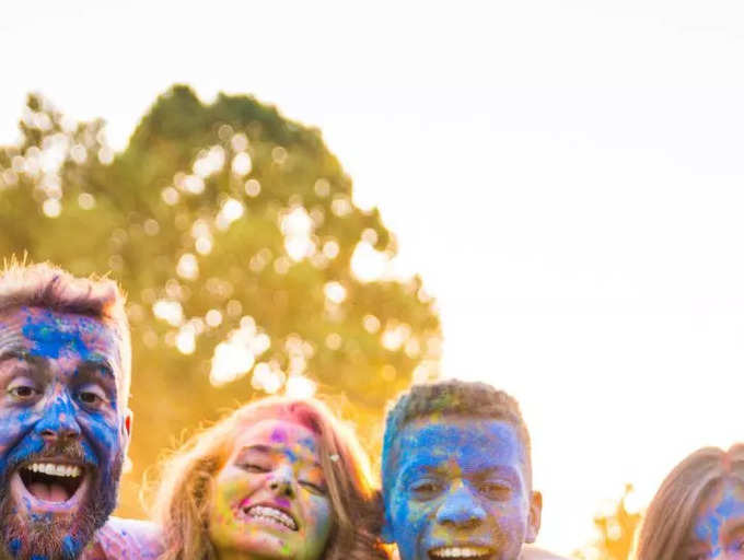 10 Life Lessons To Learn From Holi