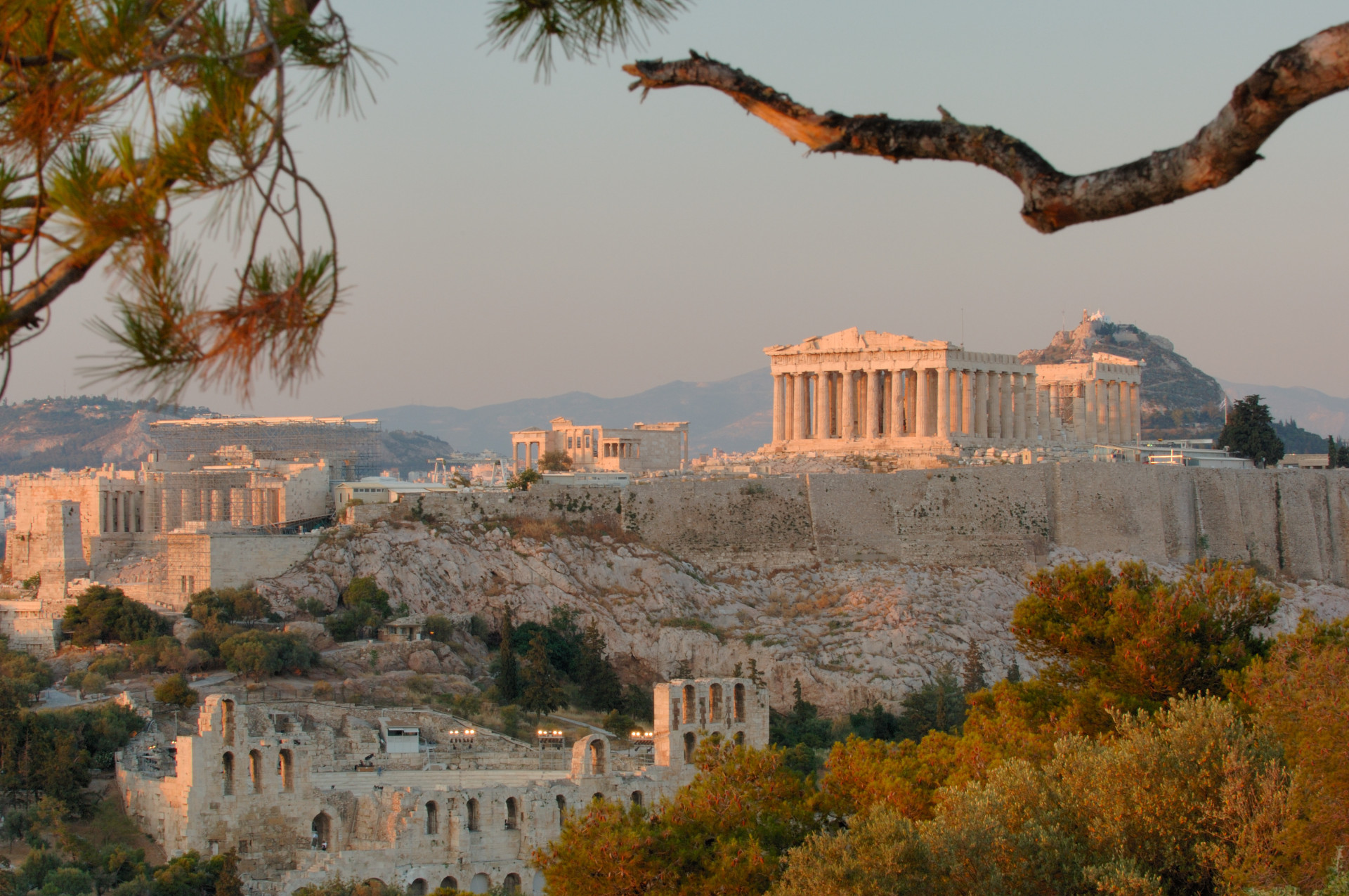Le Parthénon fait partie de l'Acropole d'Athènes, un ensemble de monuments datant de la Grèce antique et inscrits au patrimoine mondial de l'UNESCO.<p>Tu pourrais aussi aimer: </p>