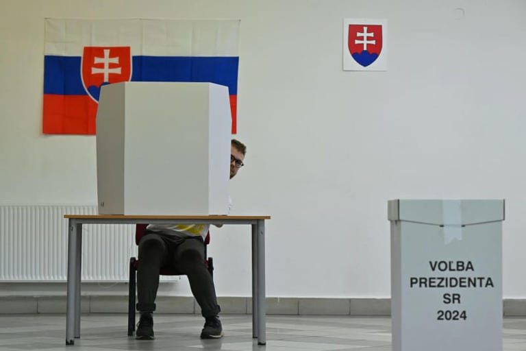 Korčok leads Pellegrini as Slovak presidency race heads to runoff