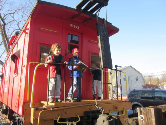 Kids love trains? Looking for nearby train rides? Check out these NJ train rides! From commuter trains to scenic trains, we've got the train rides kids love.