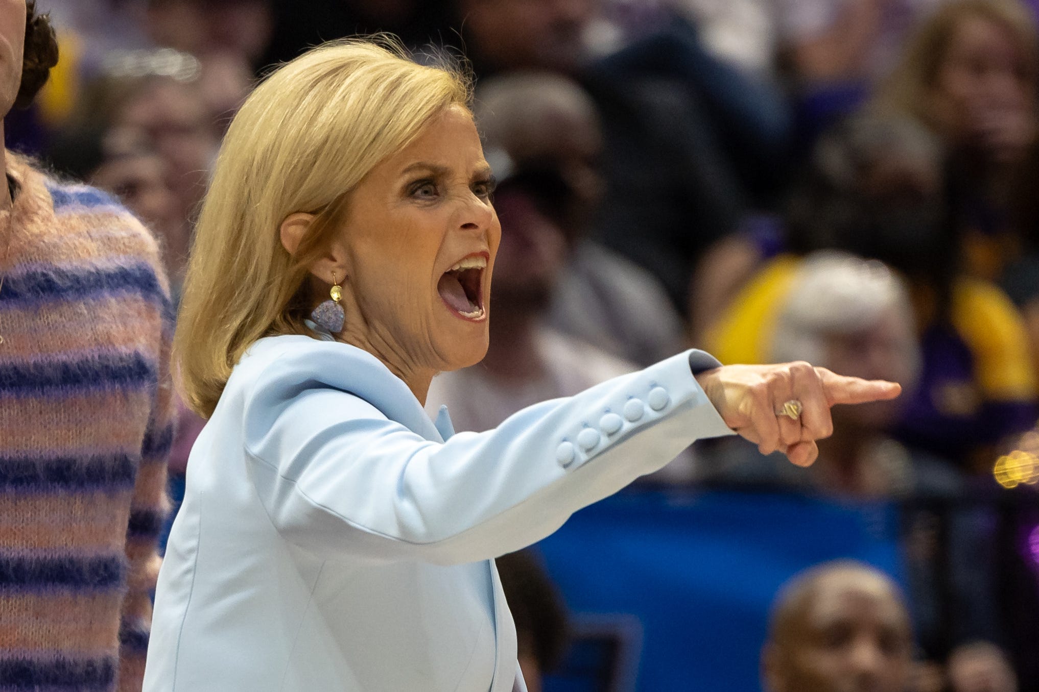 Kim Mulkey Calls Reporter 'sleazy,' Threatens Lawsuit For What She ...