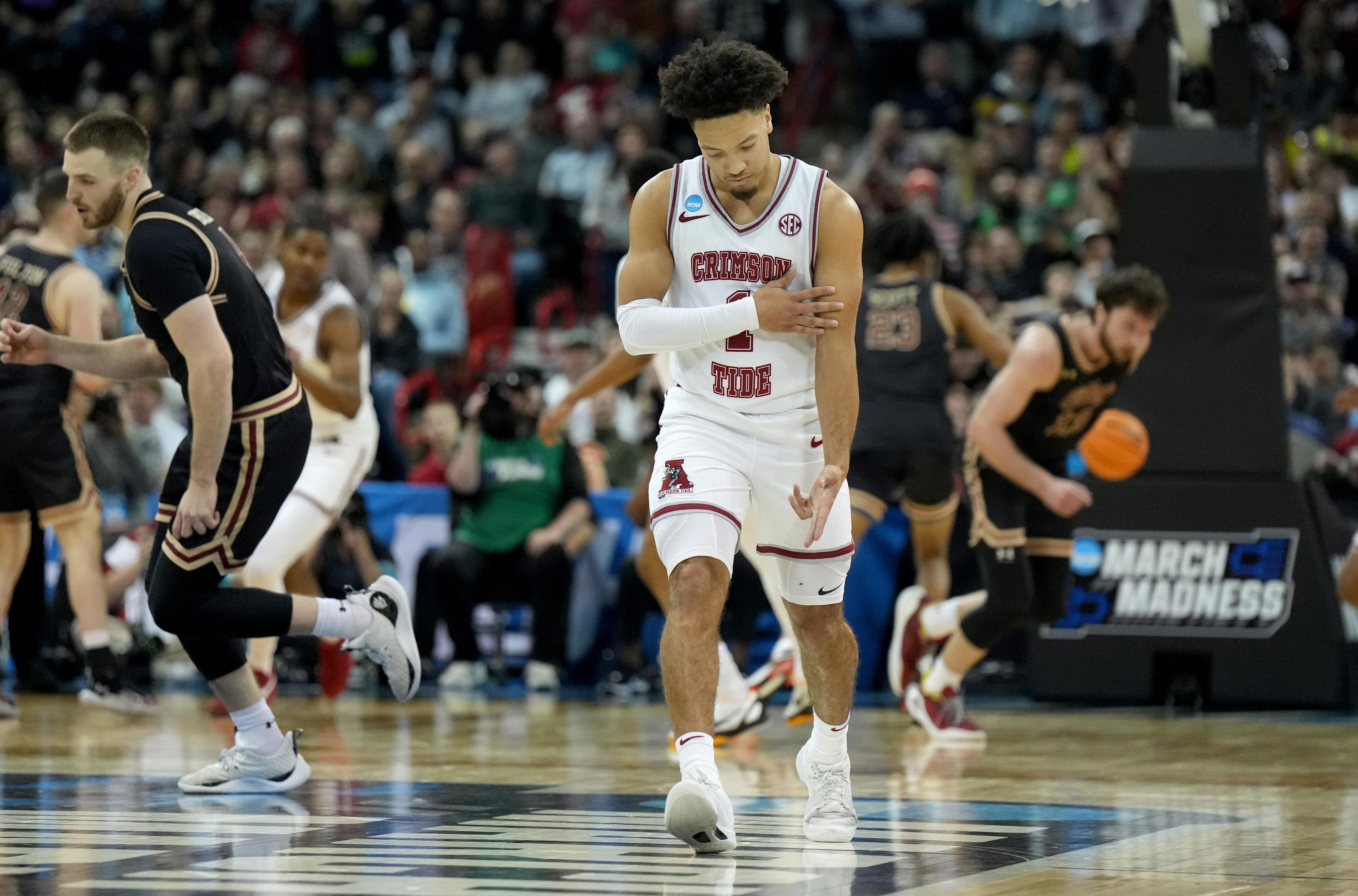 Charles Barkley Called The Grand Canyon Loss To Alabama The Dumbest   BB1ksIEU.img