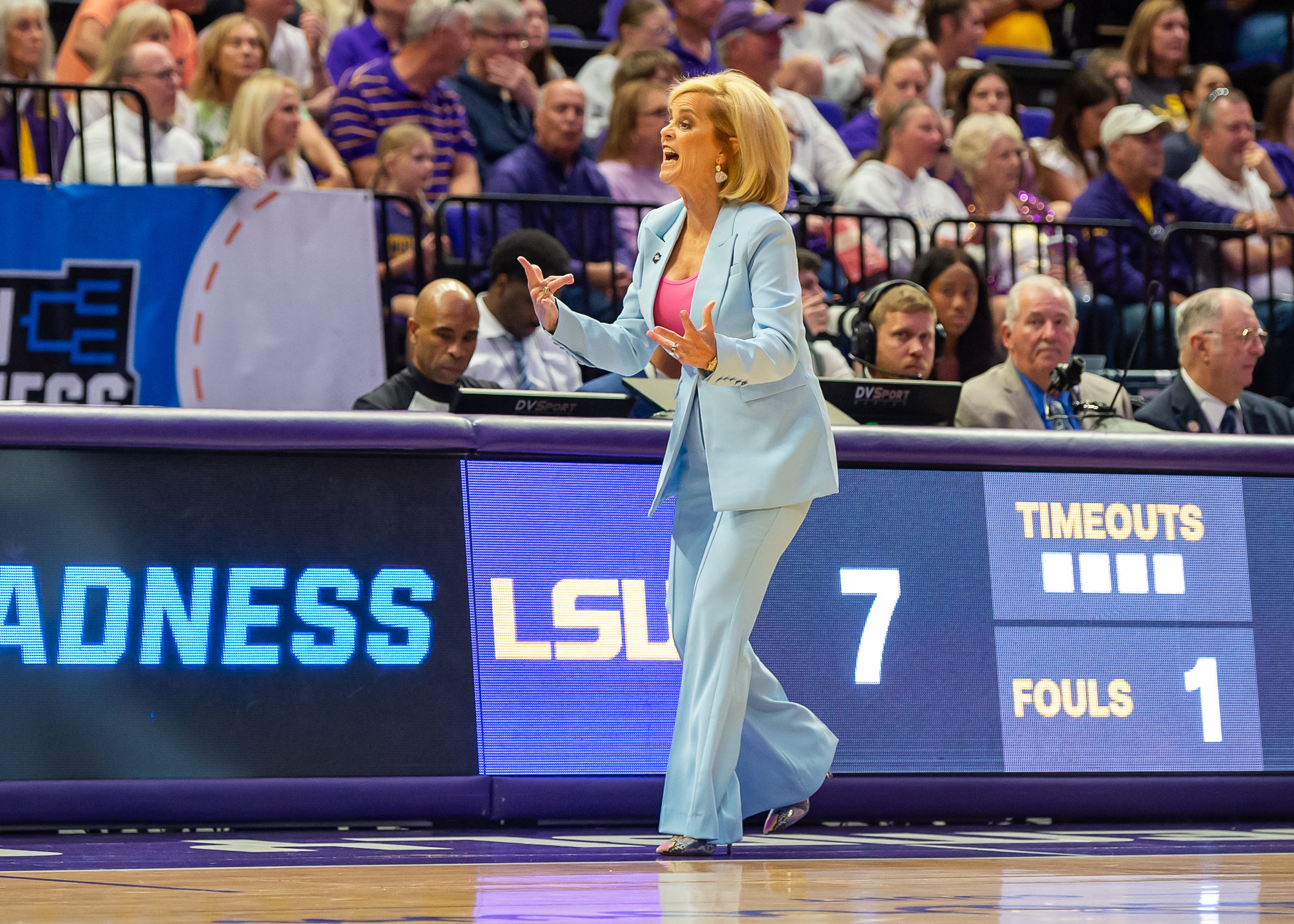 What Kim Mulkey Said About The Washington Post After LSU Women's ...