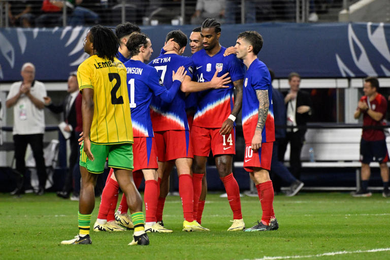 Tyler Adams, Gio Reyna score goals as USMNT defeats Mexico for Nations