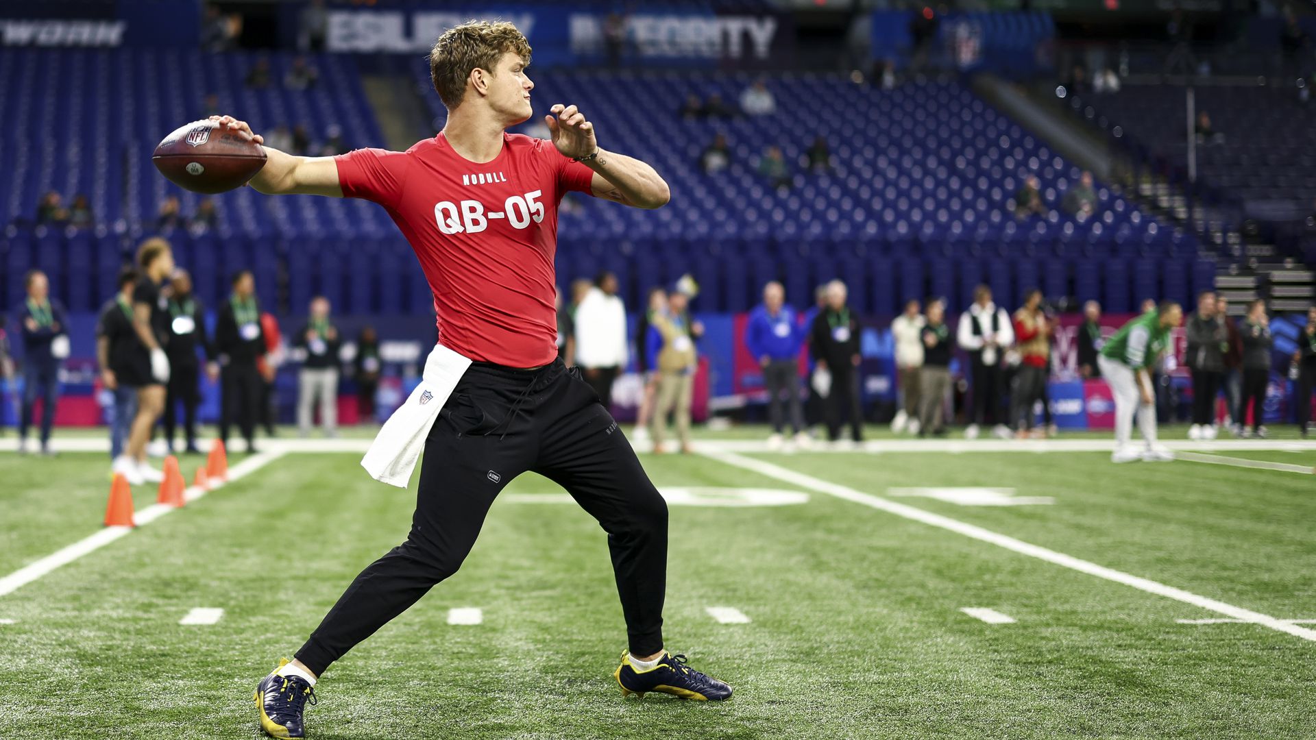 Patriots ‘not Dead Set’ On Drafting A Quarterback Third Overall, Says ...