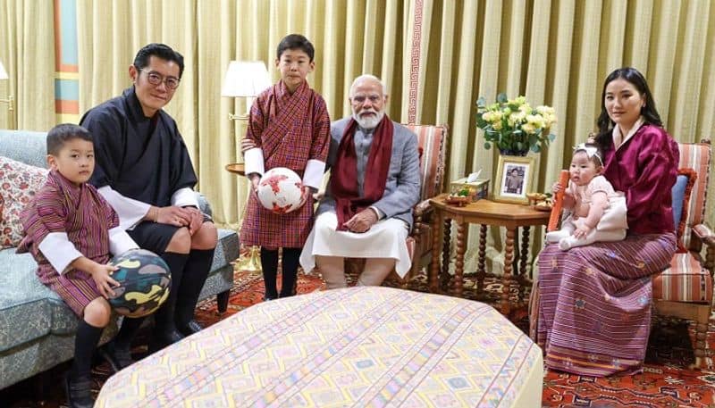 PM Modi Welcomed As Family By Bhutanese King At Lingkana Palace For ...