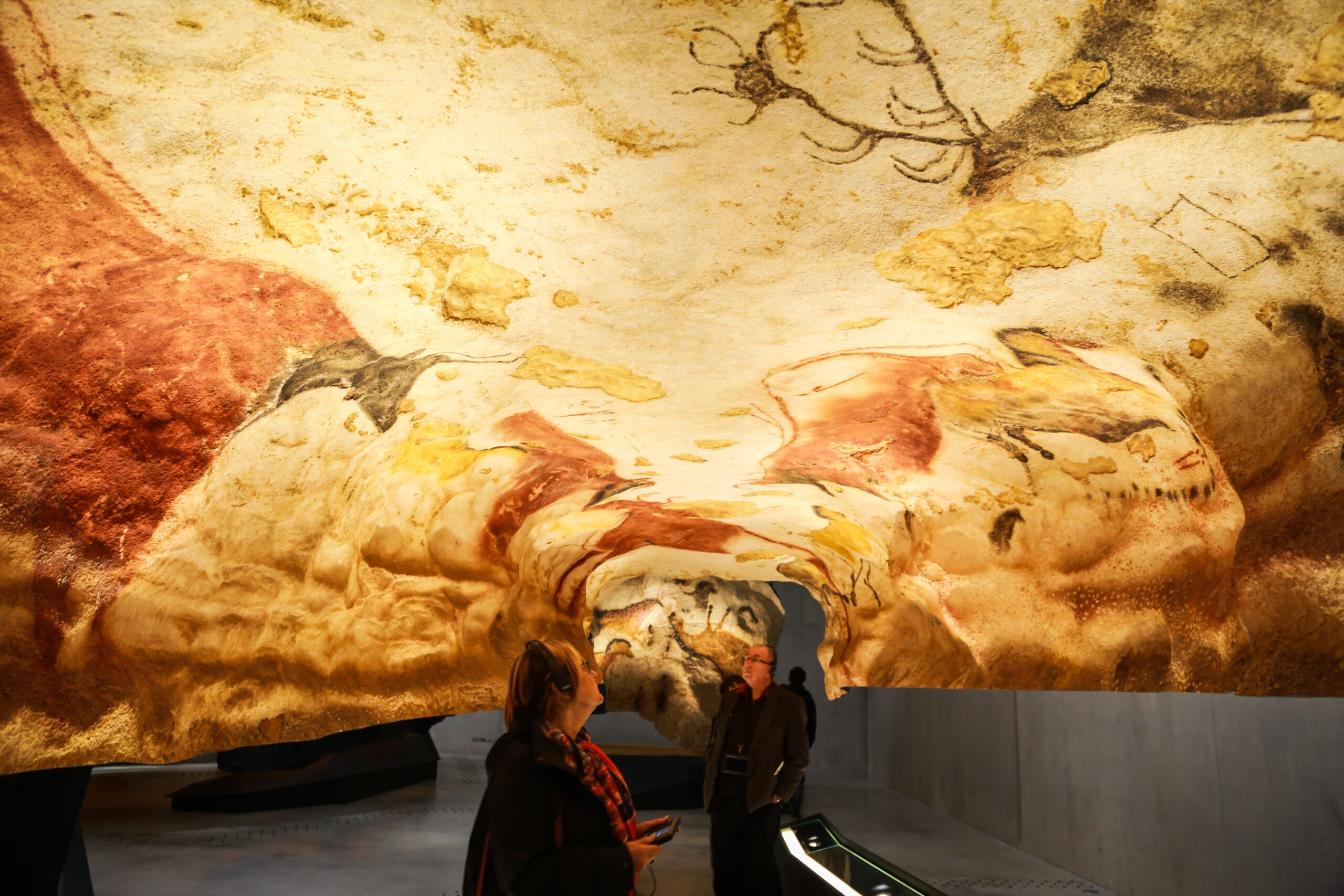 <p><span>This UNESCO World Heritage Site contains some of the world’s most famous prehistoric cave paintings. Public access is limited to a small number of visitors per day to protect the delicate paintings from damage.</span></p>