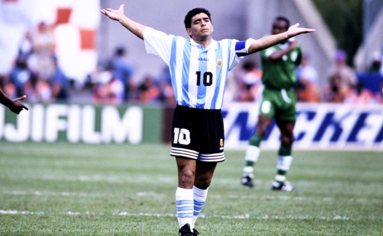 Diego Maradona jugó su último partido con la Selección ante Nigeria. (Foto: IMAGO / Laci Perenyi ).
