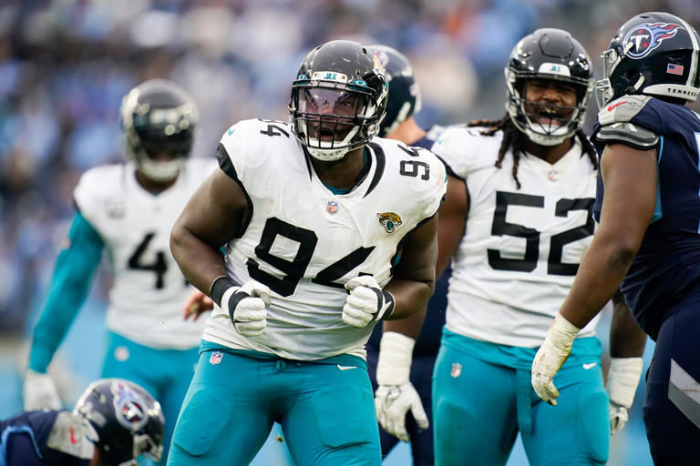 2024 NFL free agency Texans DT Foley Fatukasi's contract details