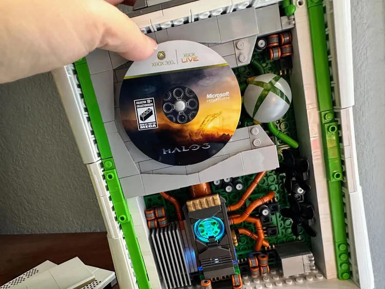 Mega Blocks’ Xbox 360 replica is bricked out of the box, and it’s $50 off