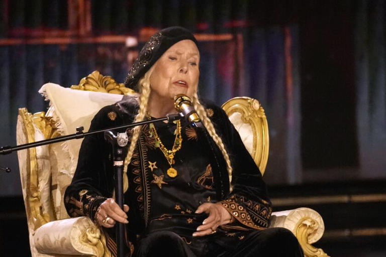 Joni Mitchell's music returned to Spotify last week, more than two years after she boycotted the streaming giant for platforming "The Joe Rogan Experience." ((Chris Pizzello / Invision / Associated Press))