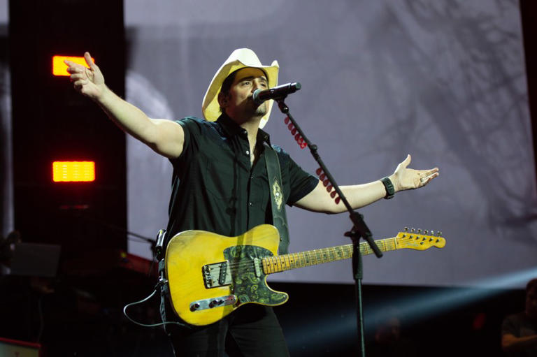 Country singer Brad Paisley is coming to CNY