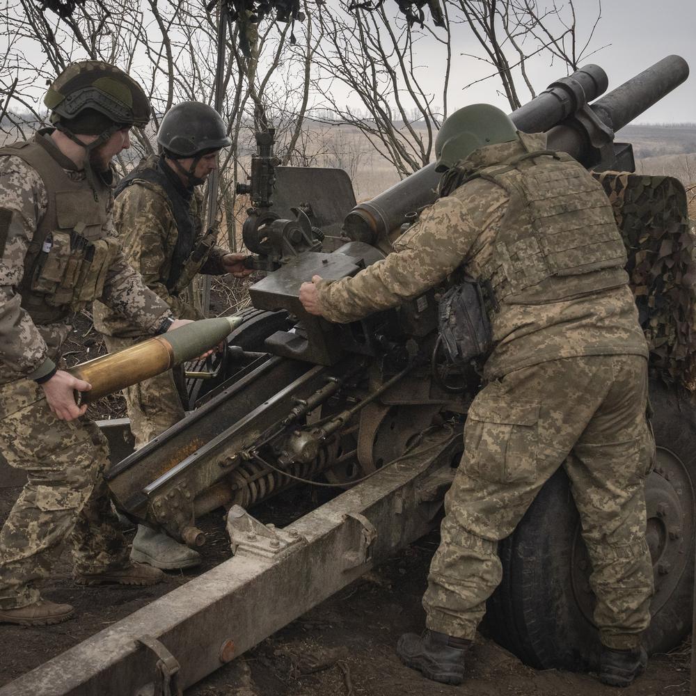 „deutlich mehr tun für die ukraine“: nach entscheid der usa für militärhilfen steigt der druck auf scholz