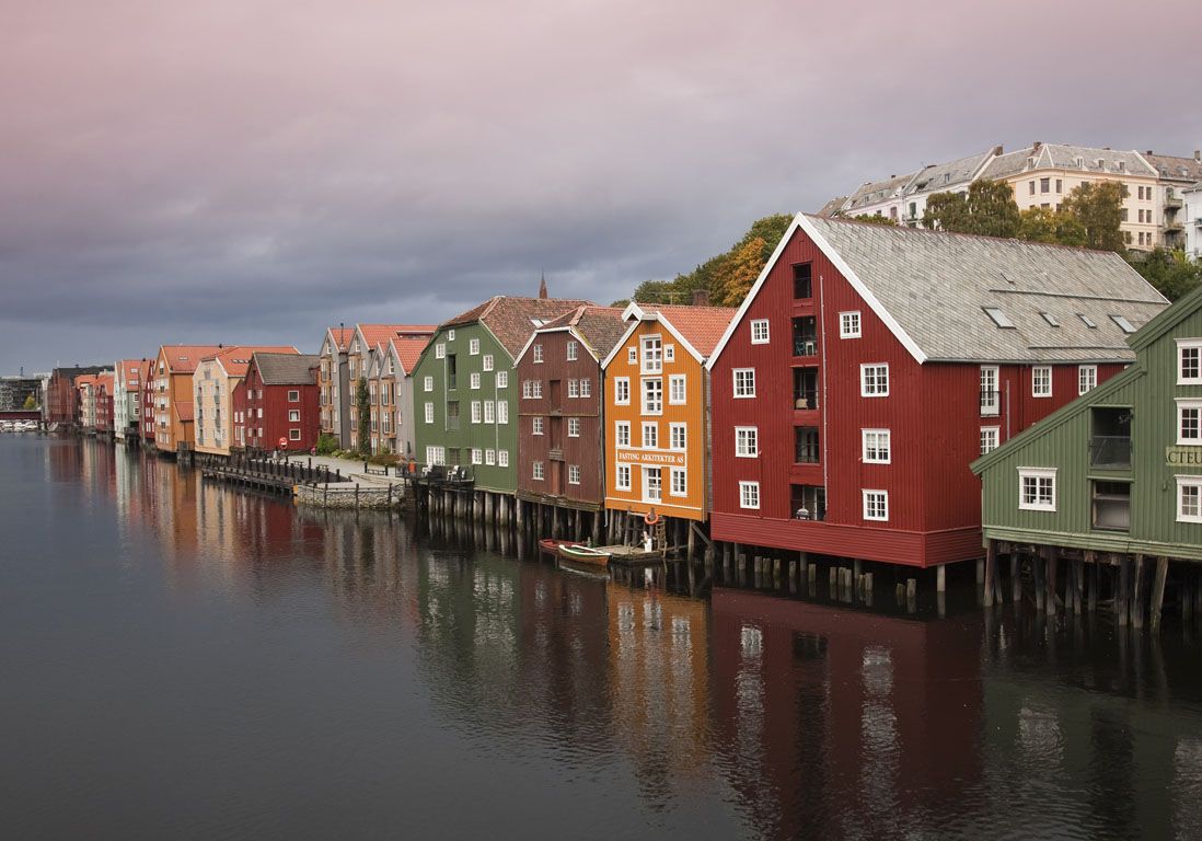 <p> Les vacances de Pâques sont la période idéale pour découvrir les fjords du printemps ! Comme les Norvégiens, on s’extirpera sans peine des maisons en bois pour déguster un bon café, grimper jusqu’au mont Ulriken et admirer la lumière du jour.<br> </p>