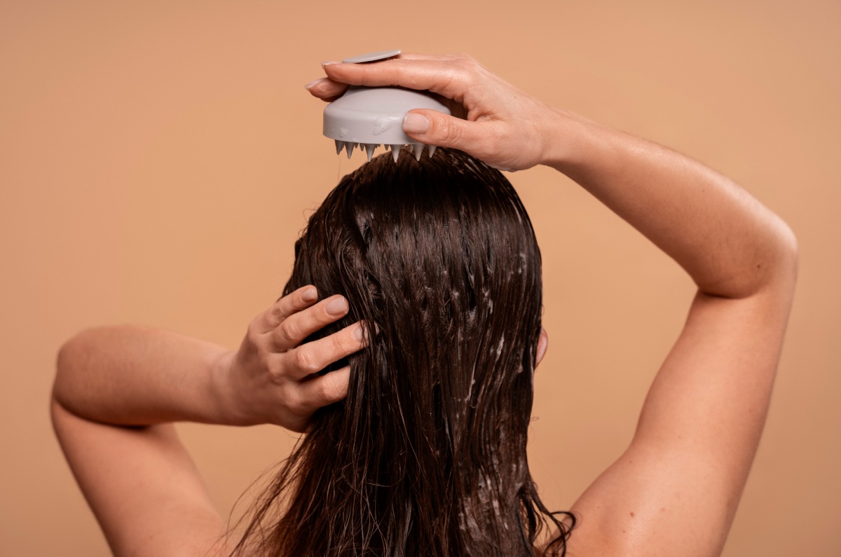 los pros y contras de lavar tu cabello con bicarbonato de sodio