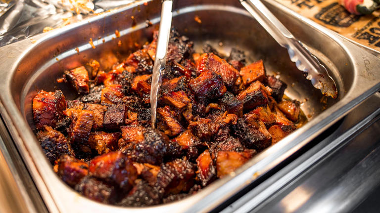 Chuck Roast Is The Deliciously Cheap Alternative To Brisket Burnt Ends