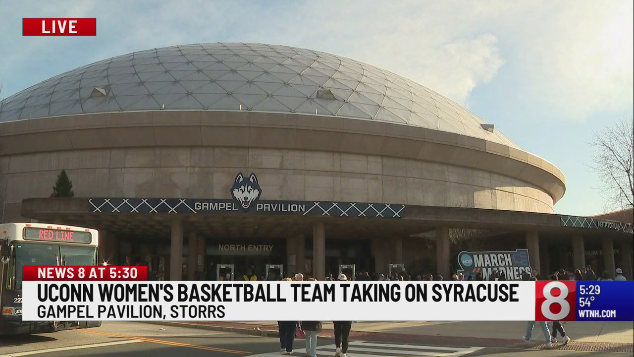 UConn women's basketball team takes on Syracuse
