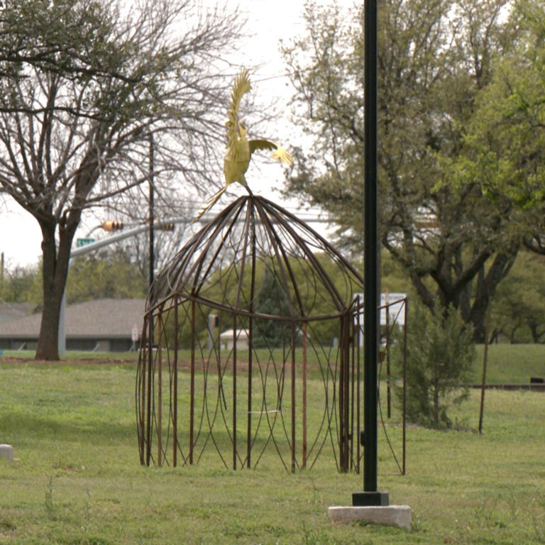 GALLERY: Abilene swaps out 4 Texan-made sculptures