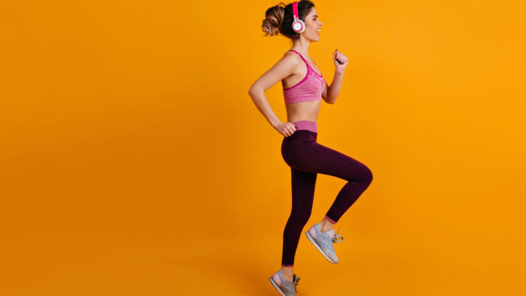 High Knees: 5 Exercise Variations To Try For Weight Loss