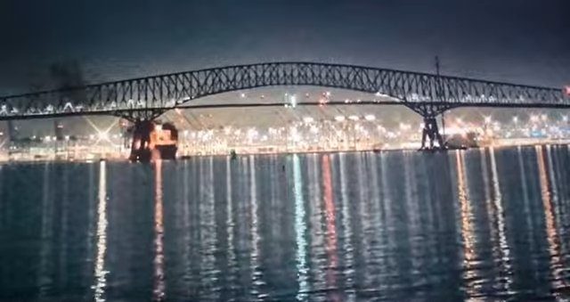 The Moment Baltimore Beltway Toll Road Bridge Collapses After Ship ...