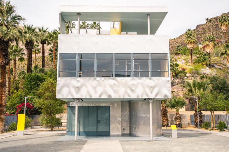 America's first all-metal-and-glass house is reborn in Palm Springs