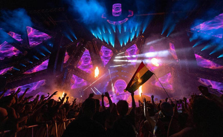 Take a look at photos from the final day of Ultra Music Festival in ...