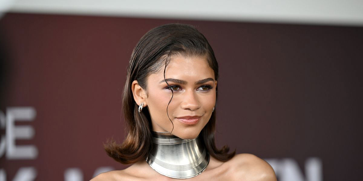 Zendaya Puts A Spin On Her New Honey Blonde Hair With A Hip-Skimming ...