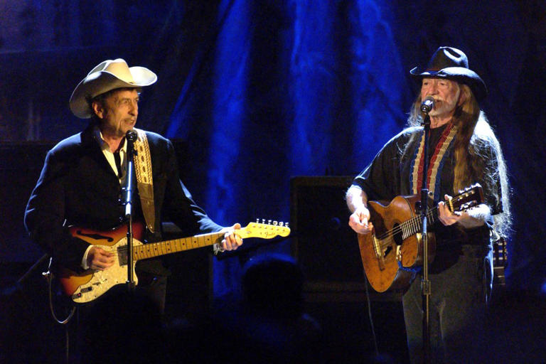 Willie Nelson's 4th of July Picnic Moves to Philly, and Bob Dylan Will Perform