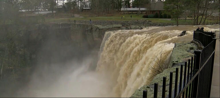 New safety features added to Noccalula Falls to enhance tourism