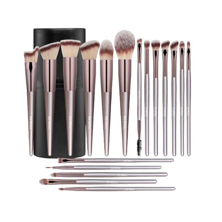 The 18 Best Makeup Brush Sets for Every Level of Mastery