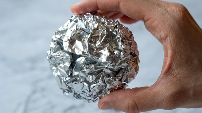 The Easy Aluminum Foil Hack That'll Get Your Burnt Glass Bakeware Shining