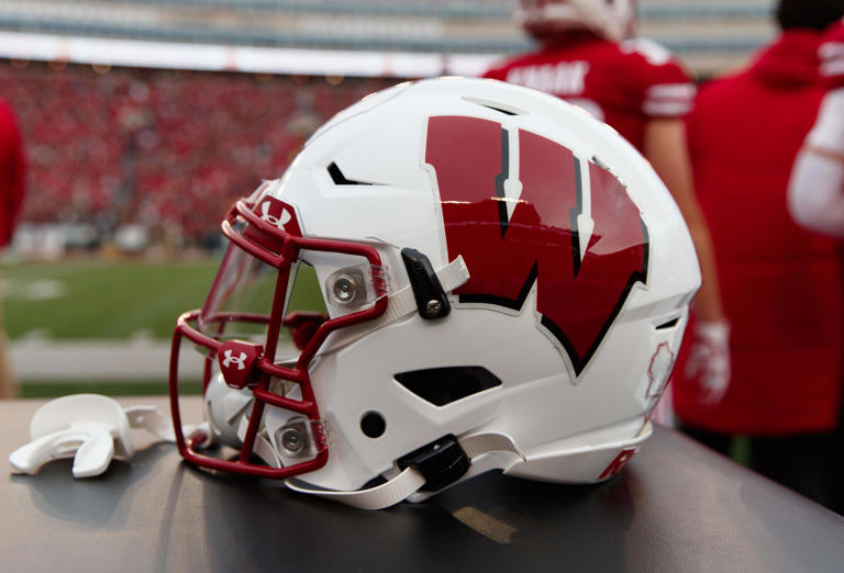 Report: Wisconsin football schedules future home-and-home with new ACC ...