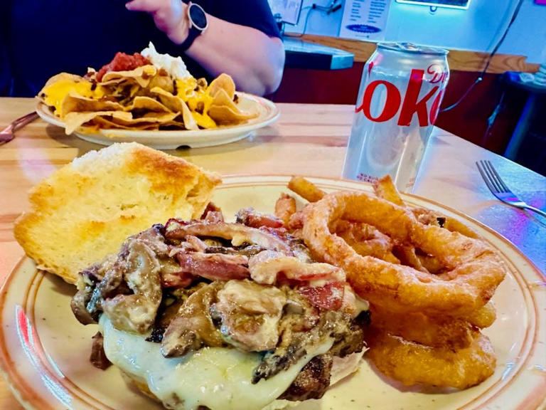 Badger's Den in Kiel a great spot for burgers, nachos and more — in the ...