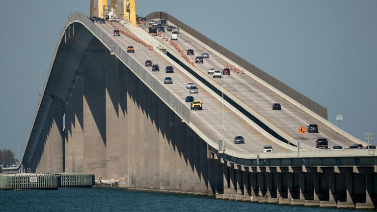 Why Some People Are Downright Terrified Of This Iconic Florida Bridge