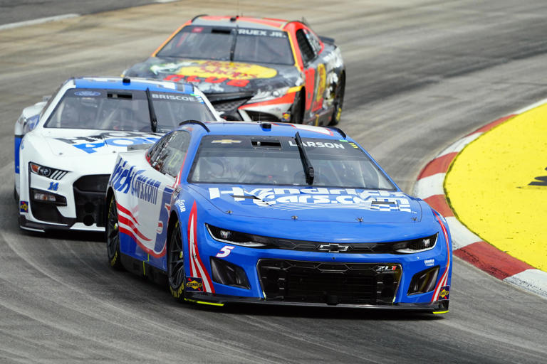 NASCAR Cup Series at Texas: Starting lineup, TV schedule for Sunday's race