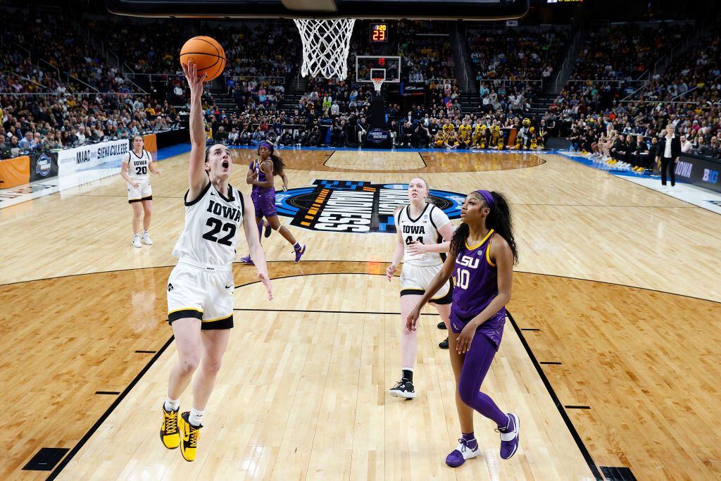 Otro Récord De Caitlin Clark: Partido De Baloncesto Femenino ...