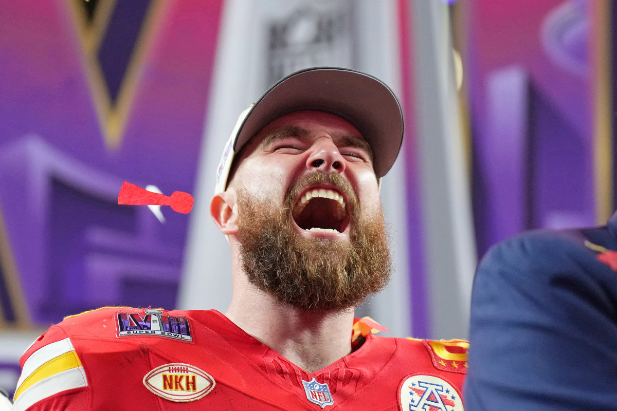 Chiefs TE Travis Kelce gives some inside information about