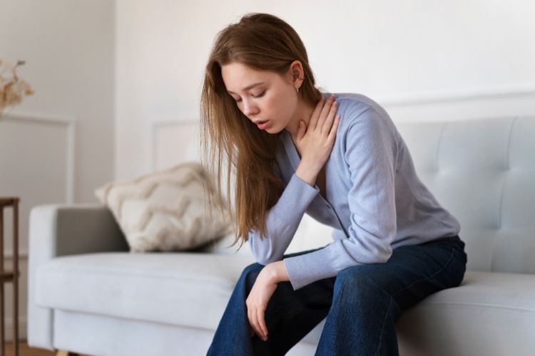 9 gejala asam lambung kronis yang tak boleh diabaikan, bisa mengancam nyawa