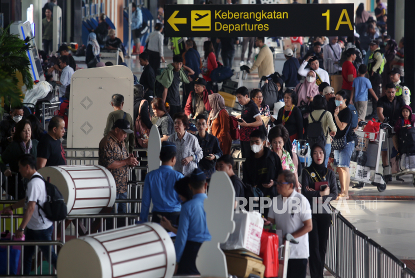 Dua Maskapai Rusia Tertarik Buka Penerbangan Langsung Ke Indonesia