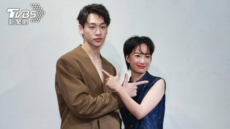 林貫易（左）、劉黛瑩出席《小菁與言言》首映會。（圖／黃城碩攝）