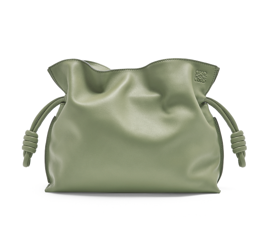 day clutch: η τσάντα που θα δώσει μια κομψή πινελιά σε όλα τα looks