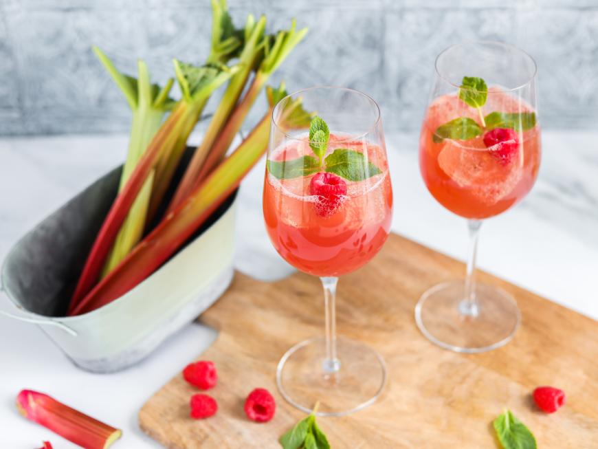 Rhabarber Spritz: Unser Rezept für das erfrischende Getränk