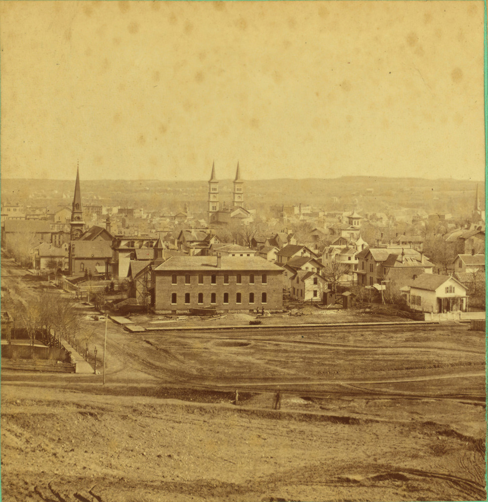 Wyoming man accused of capturing live wolf and showing it off in bar