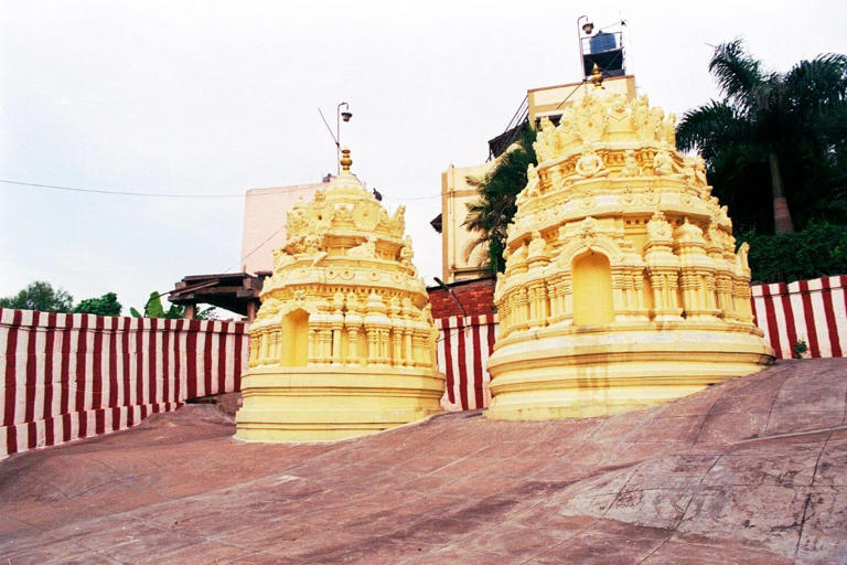 Gavi Gangadhareshwara Temple