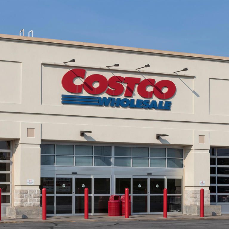 Costco Is Reportedly Bringing Back This Discontinued Food Court Item ...