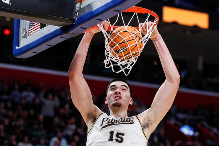 Purdue center Zach Edey dunks against Tennessee during the first half of the NCAA tournament Midwest Regional final in the Elite 8 at Little Caesars Arena in Detroit on Sunday, March 31, 2024. Edey scored 40 points in the 72-66 win.