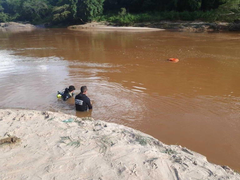 01/04/2024 - 14:03 MG: buscas por jovens que se afogaram em rio para salvar menina seguem pelo terceiro dia