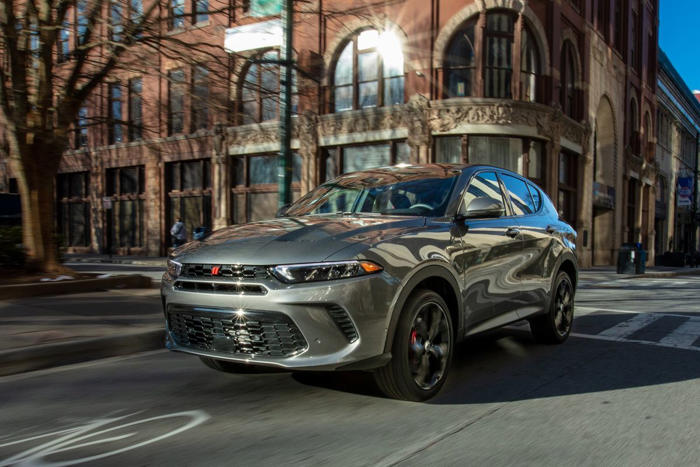 2024 dodge hornet specs, features & review - complete buyer's guide