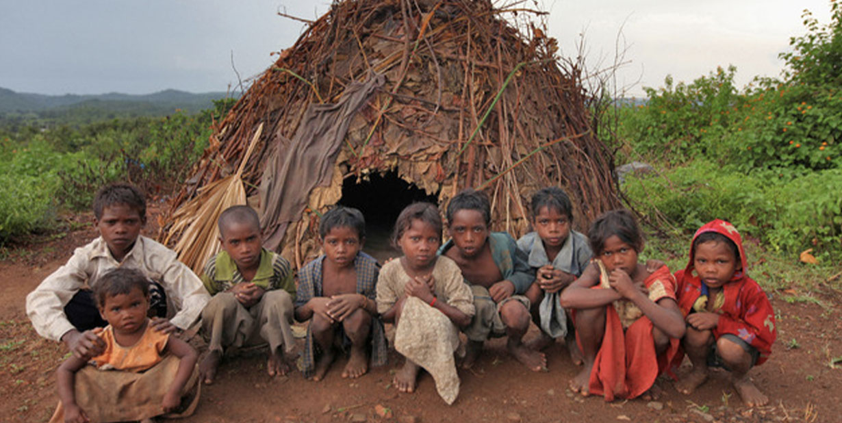 Photos of the Isolated Forest-Dwelling Tribe of India